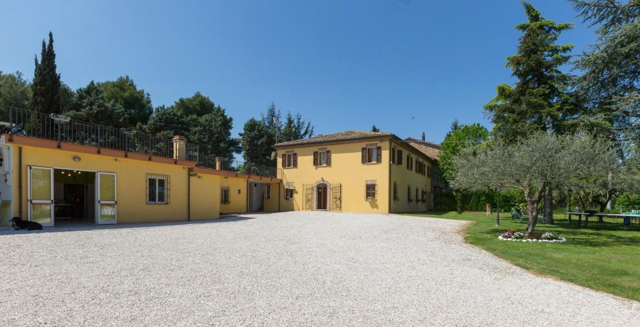 Bed&Breakfast Il Frantoio Misano Adriatico Bagian luar foto